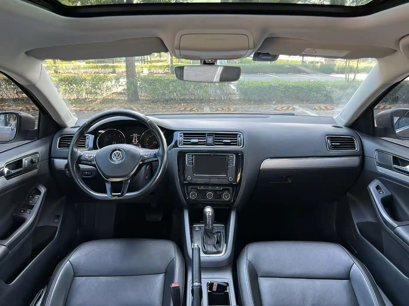 Volkswagen Sagitar 2017 180TSI Automatic Leading