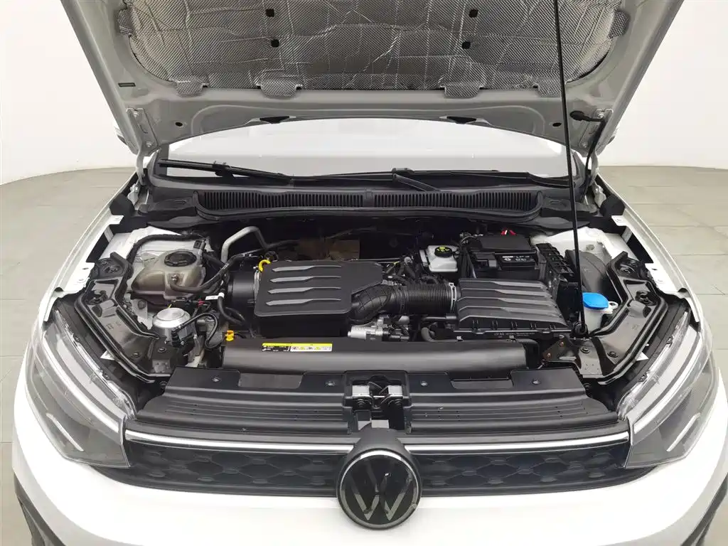 Volkswagen Lavida 2023 XRUI 1.5L Manual New Comfort Edition
