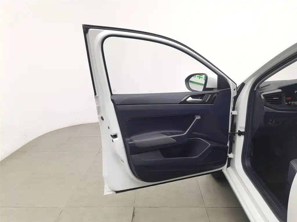 Volkswagen Lavida 2023 XRUI 1.5L Manual New Comfort Edition
