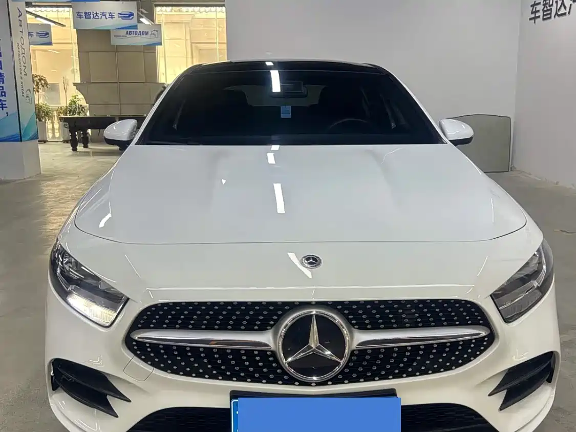 Mercedes-Benz Mercedes-Benz A-Class 2022 A 180 L Sport Sedan