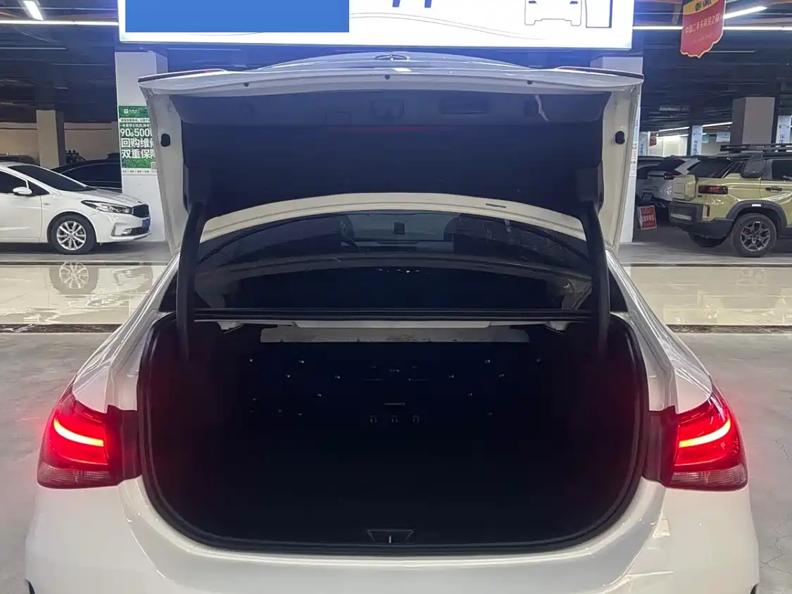 Mercedes-Benz Mercedes-Benz A-Class 2022 A 180 L Sport Sedan