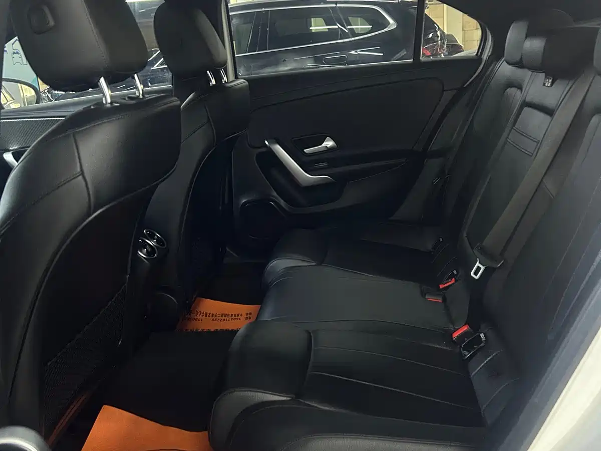 Mercedes-Benz Mercedes-Benz A-Class 2022 A 180 L Sport Sedan