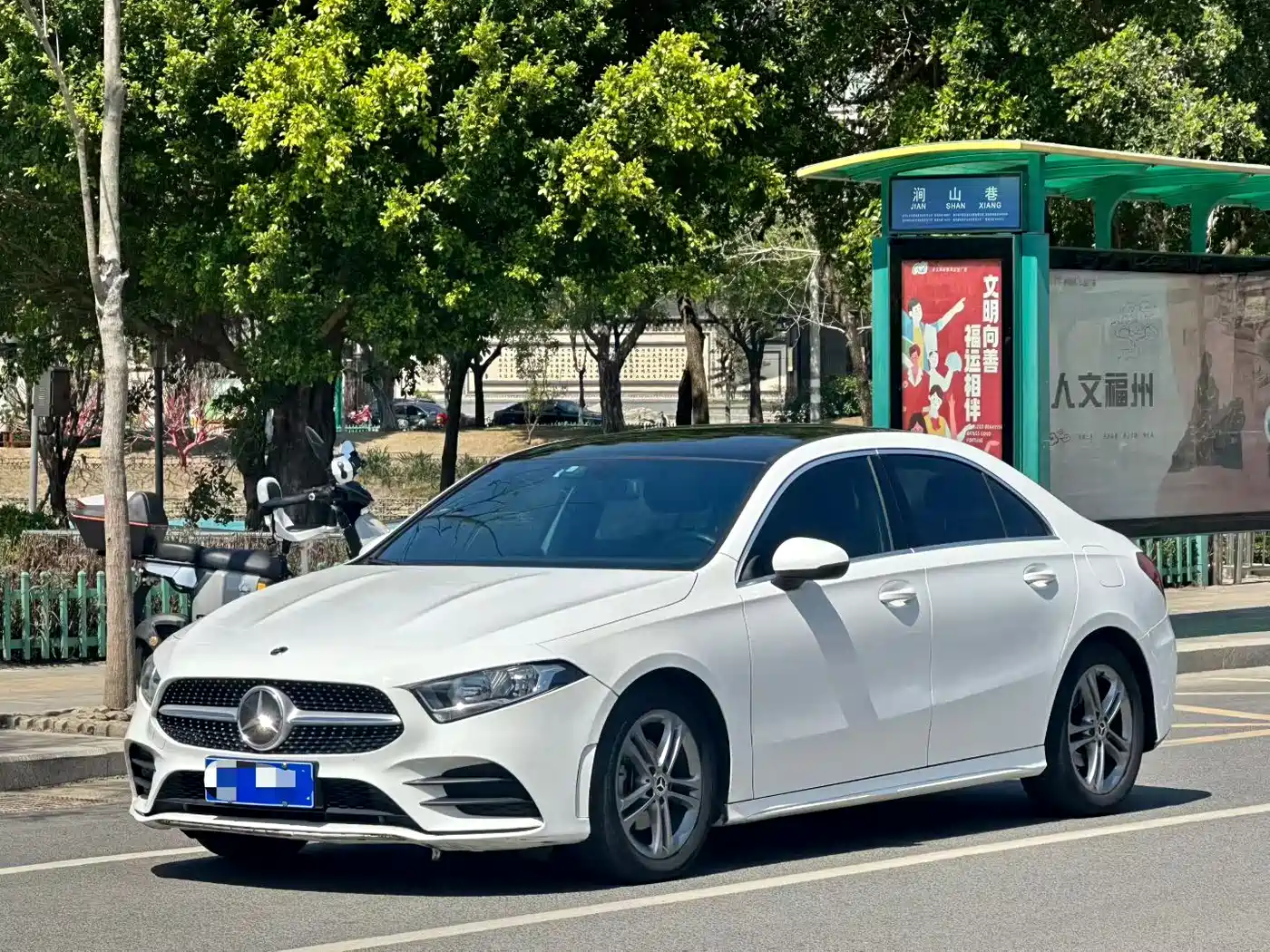 Mercedes-Benz Mercedes-Benz A-Class 2022 A 180 L Sport Sedan