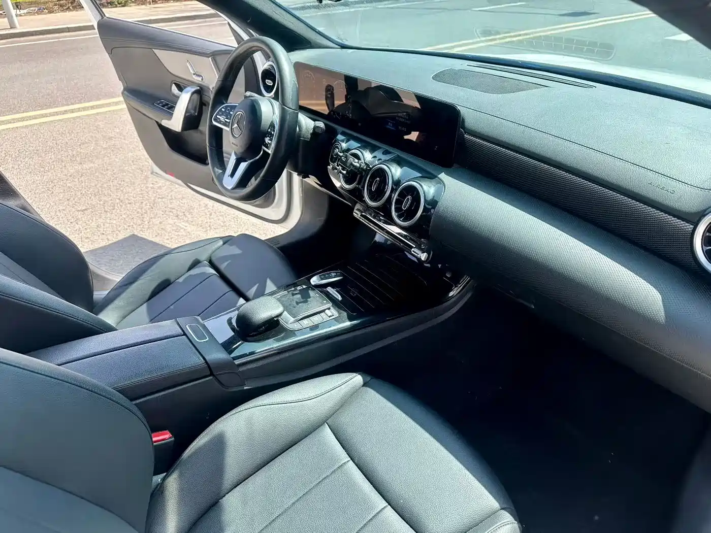 Mercedes-Benz Mercedes-Benz A-Class 2022 A 180 L Sport Sedan