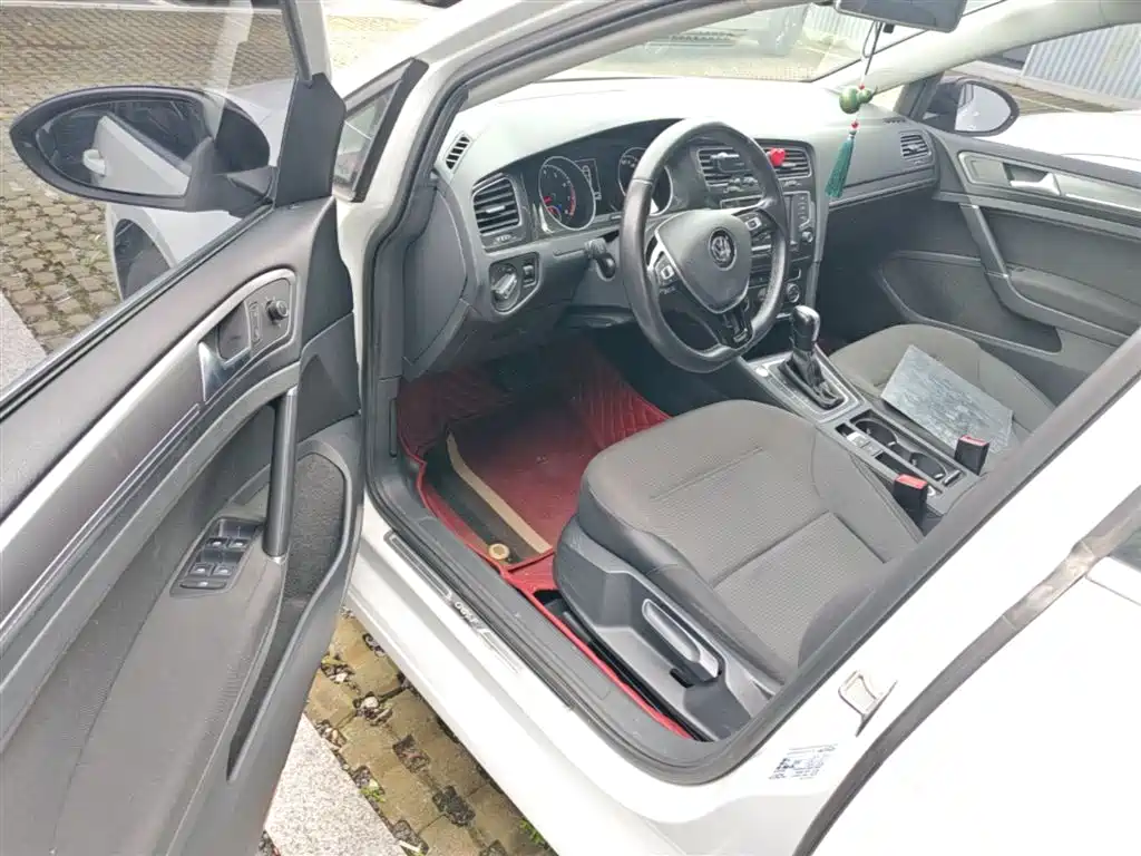 Volkswagen Golf 2016 230TSI Automatic Luxury