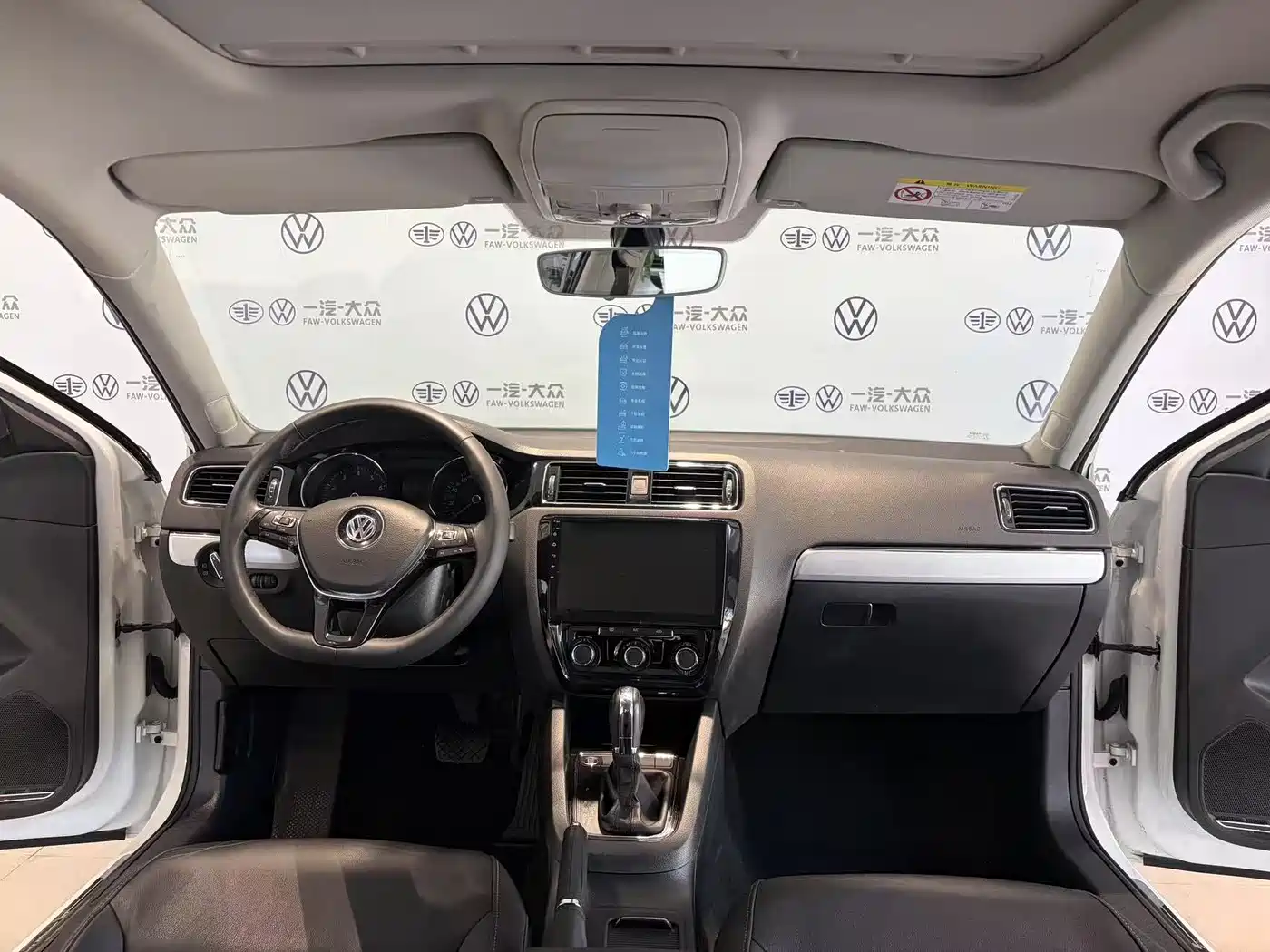 Volkswagen Sagitar 2018 1.6L Automatic Comfort