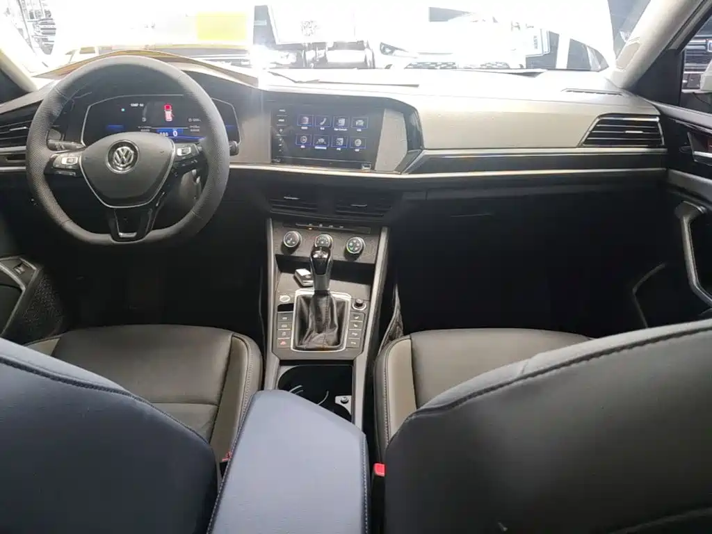 Volkswagen Sagitar 2021 280TSI DSG Surpassing Edition