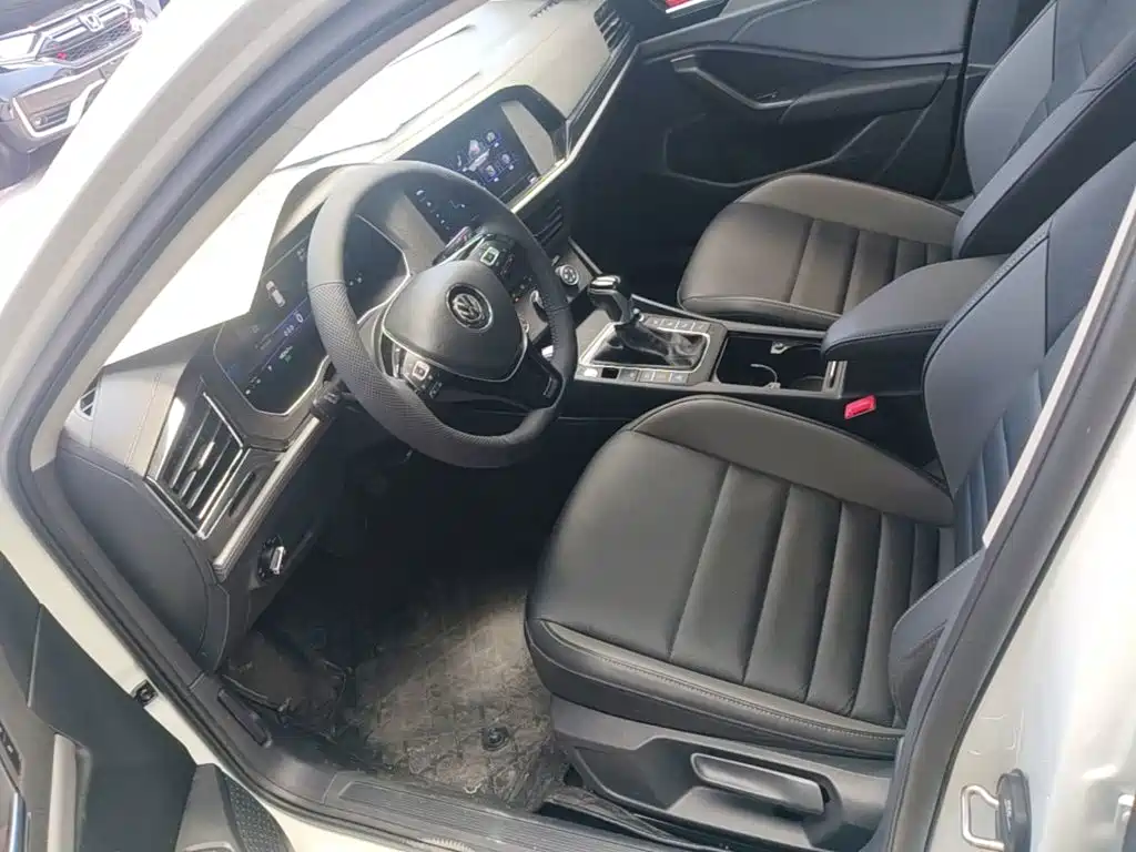 Volkswagen Sagitar 2021 280TSI DSG Surpassing Edition