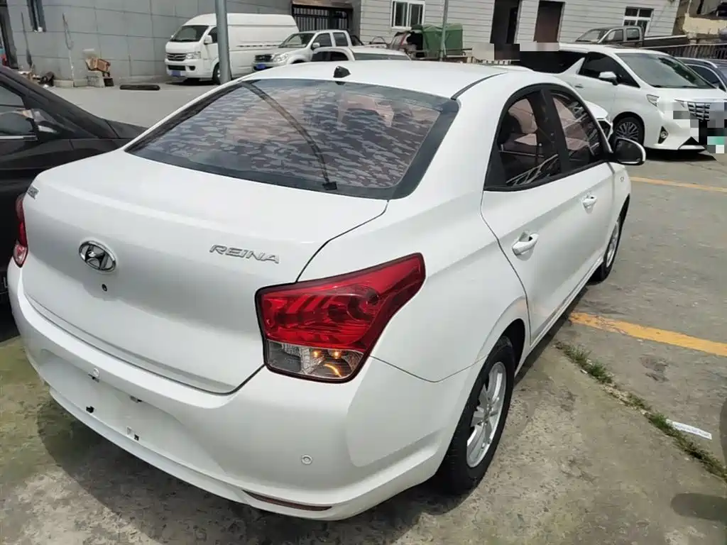 Hyundai Verna 2017 1.4L Manual Color Edition (China V)