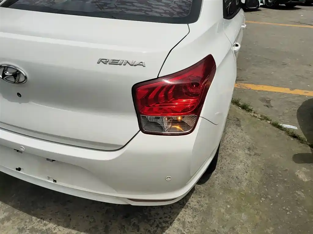 Hyundai Verna 2017 1.4L Manual Color Edition (China V)