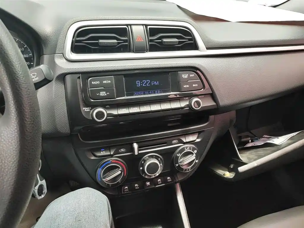 Hyundai Verna 2017 1.4L Manual Color Edition (China V)