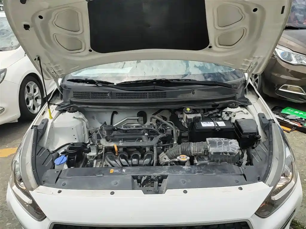 Hyundai Verna 2017 1.4L Manual Color Edition (China V)