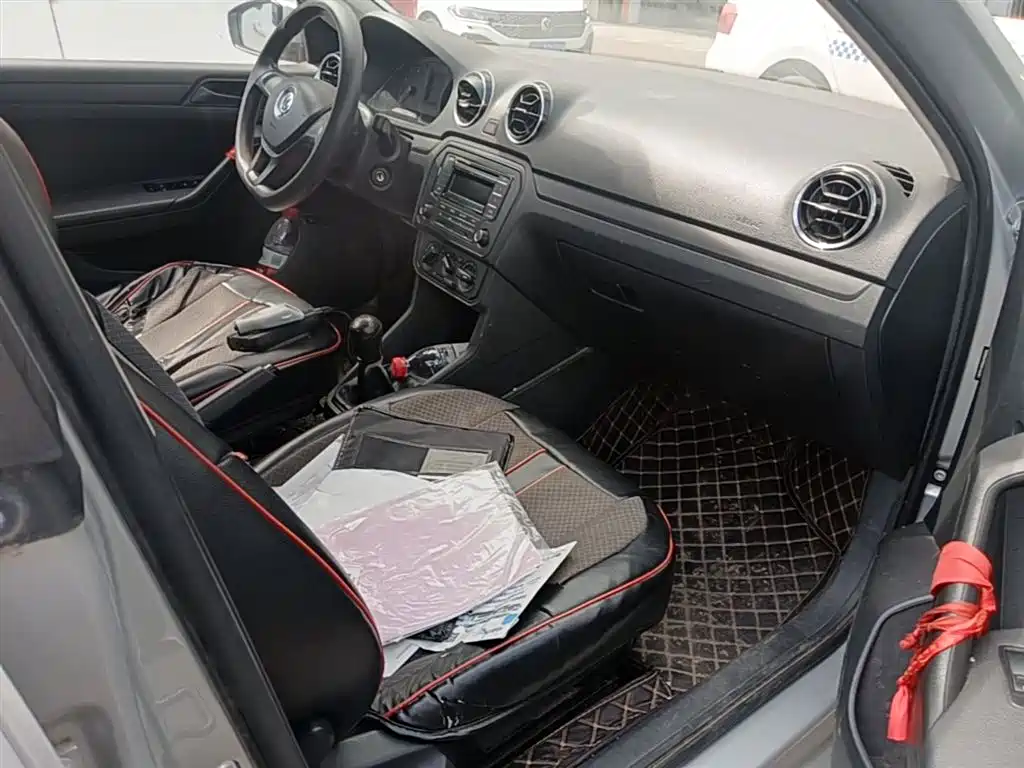 Volkswagen Jetta 2017 1.4L Manual Fashion