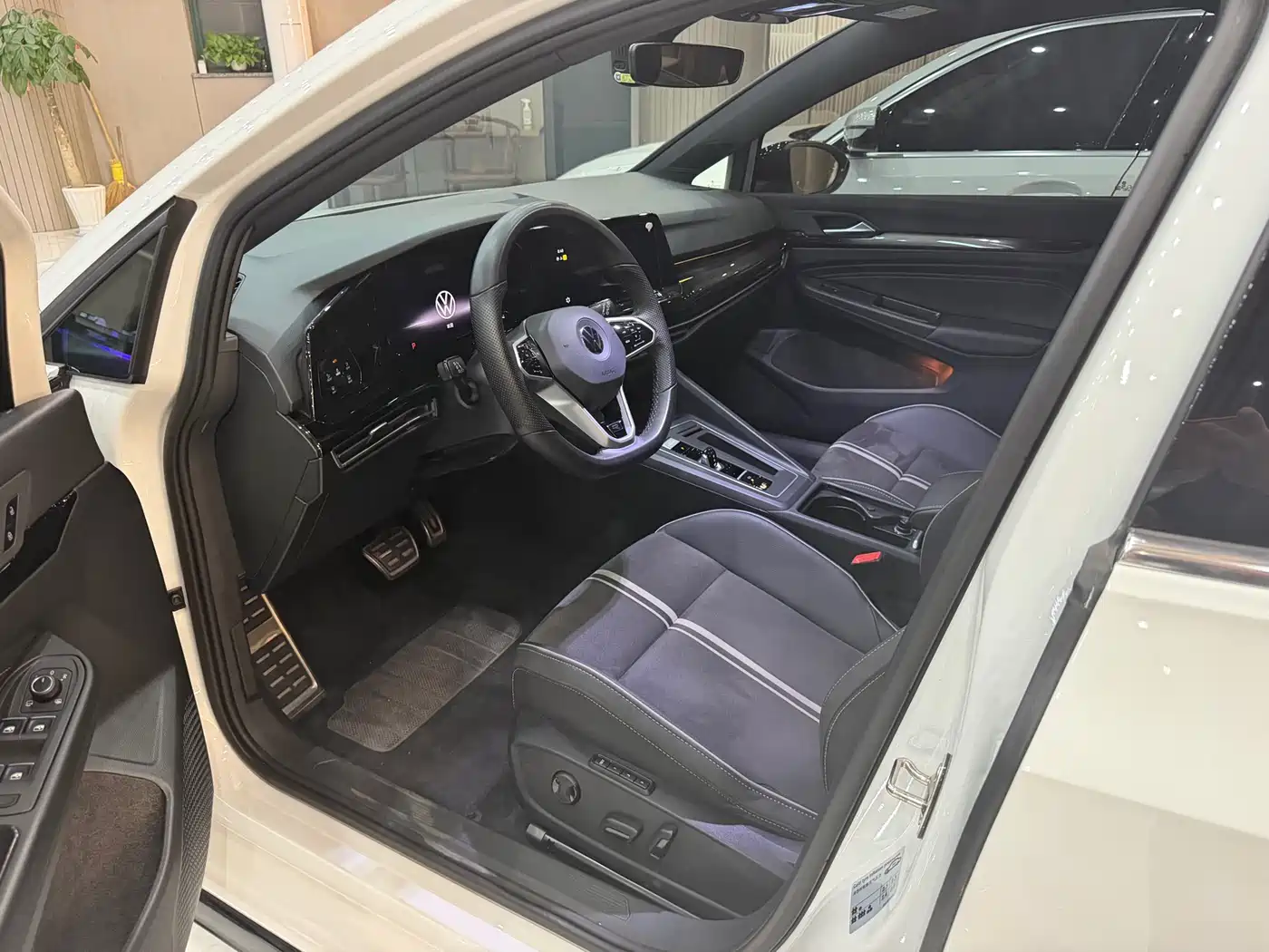 Volkswagen Golf 2023 280TSI DSG R-Line Lite