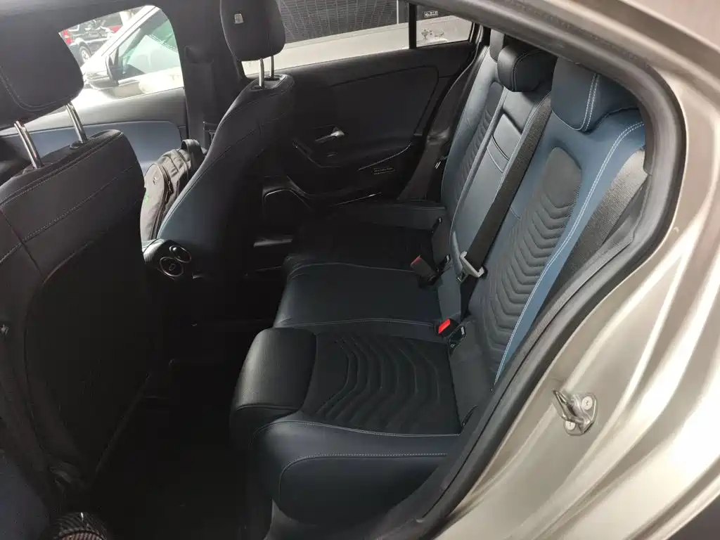 Mercedes-Benz Mercedes-Benz A-Class 2019 A 180 L