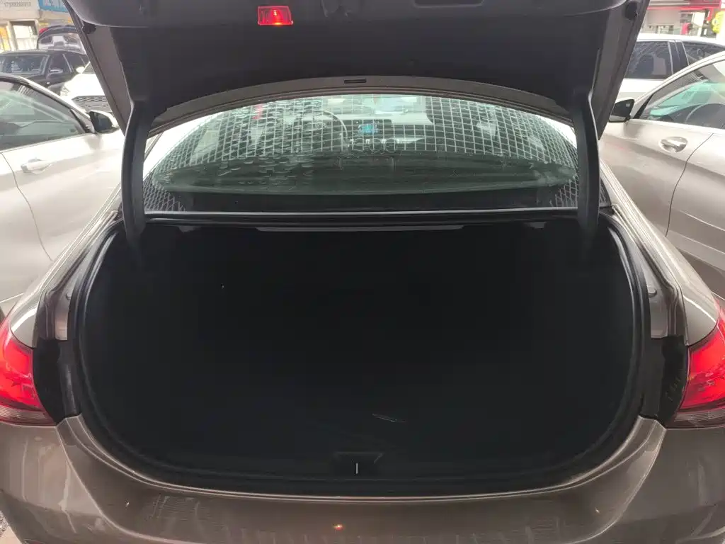 Mercedes-Benz Mercedes-Benz A-Class 2019 A 180 L