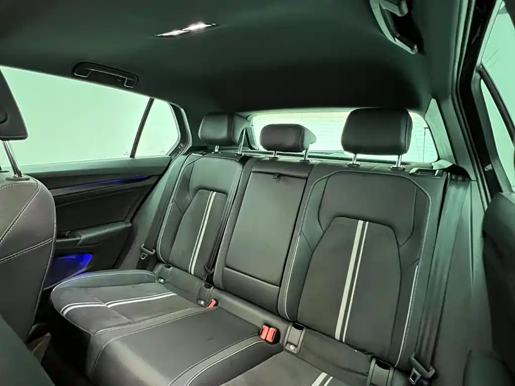 Volkswagen Golf 2023 280TSI DSG R-Line Lite
