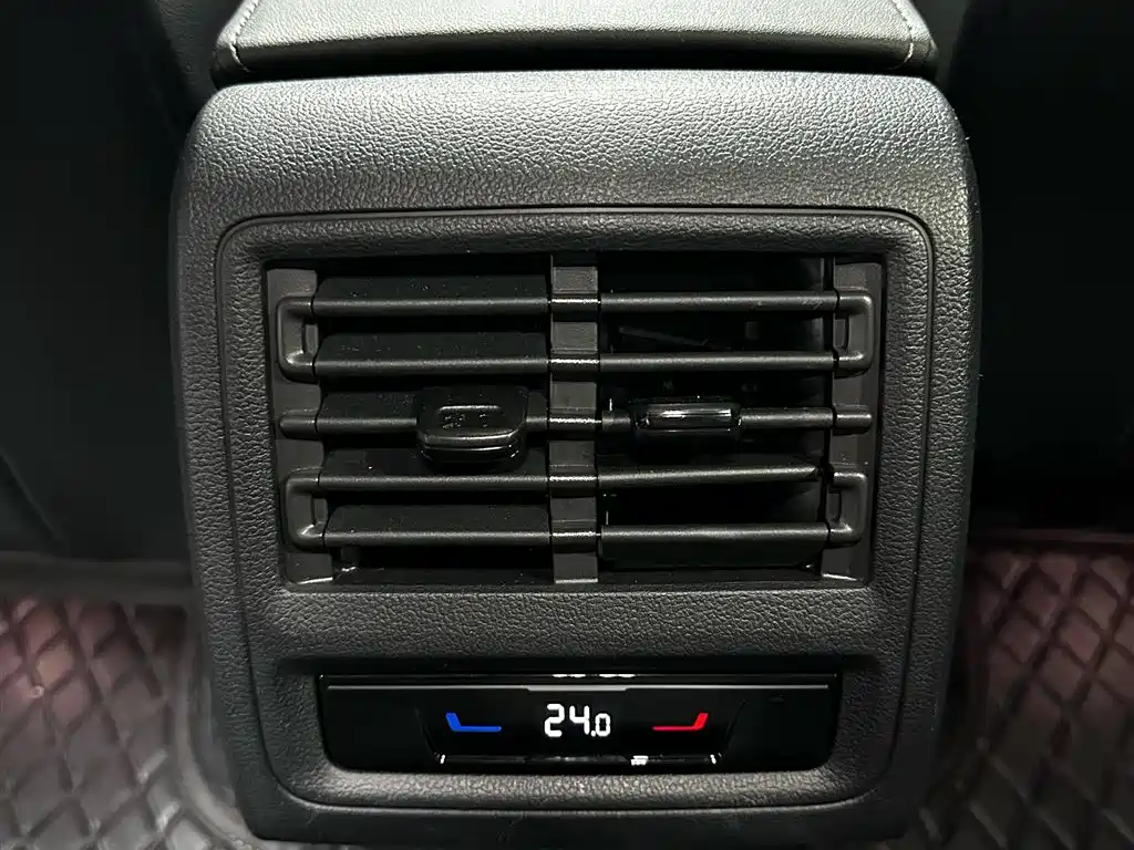 Volkswagen Golf 2023 280TSI DSG R-Line Lite