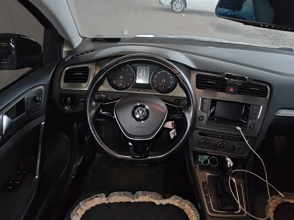 Volkswagen Golf 2016 1.6L Automatic Comfort