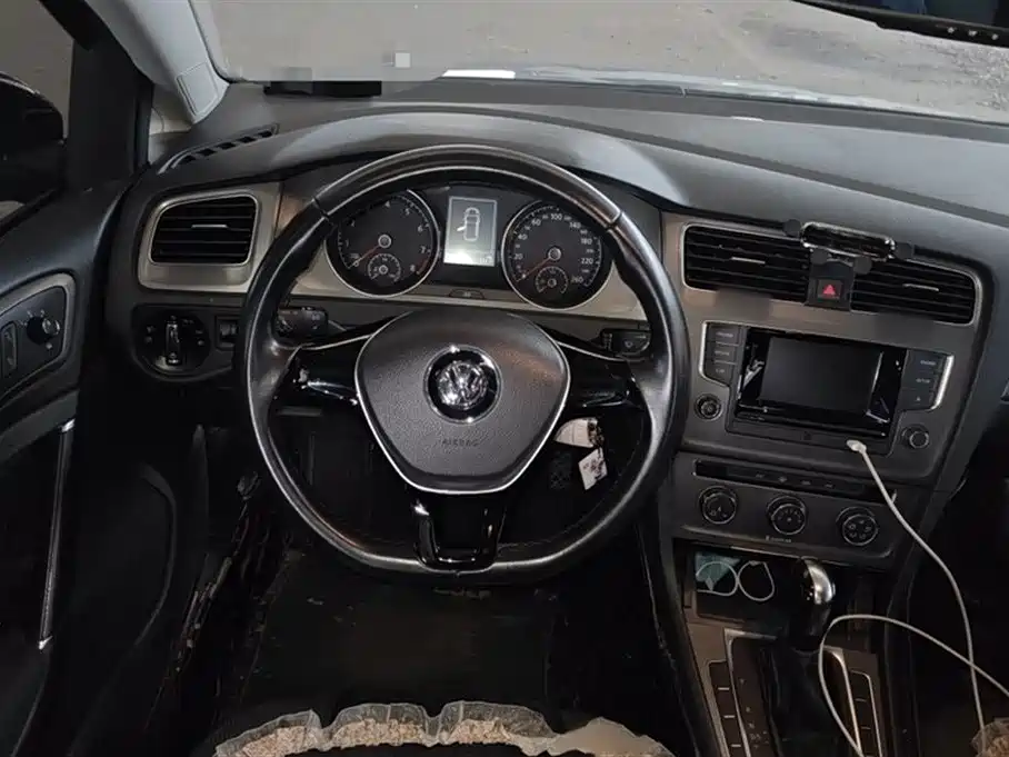 Volkswagen Golf 2016 1.6L Automatic Comfort