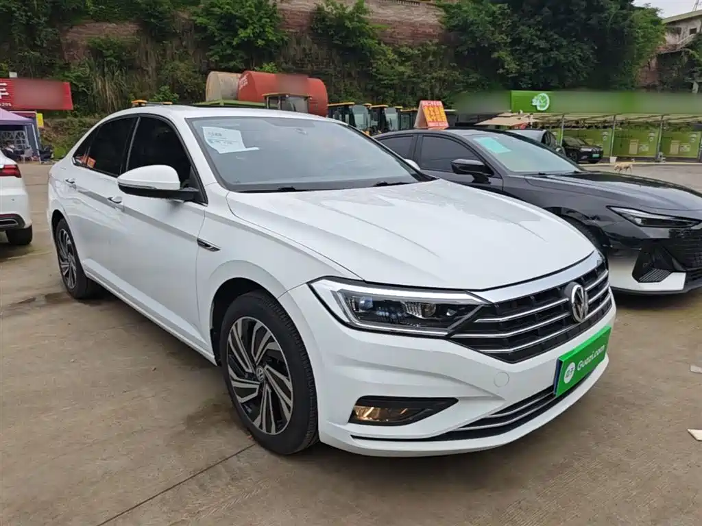 Volkswagen Sagitar 2021 200TSI DSG Surpassing Edition