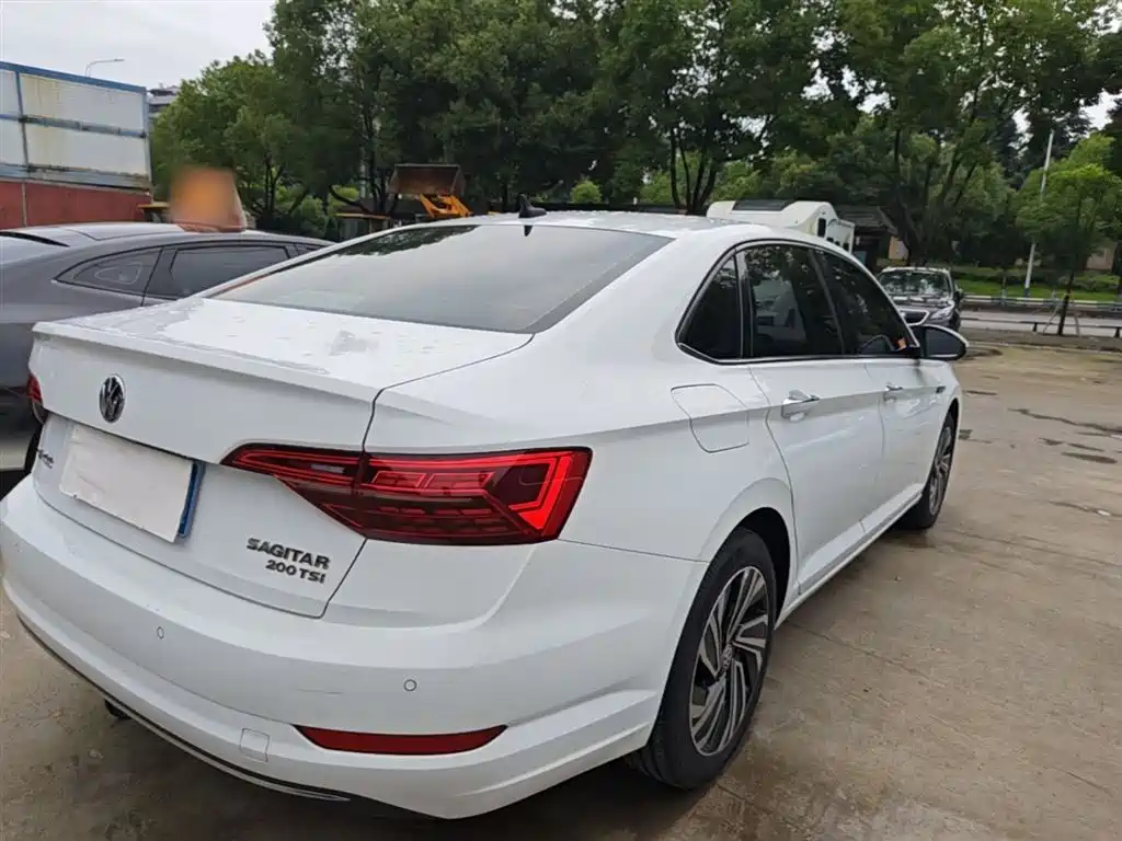 Volkswagen Sagitar 2021 200TSI DSG Surpassing Edition