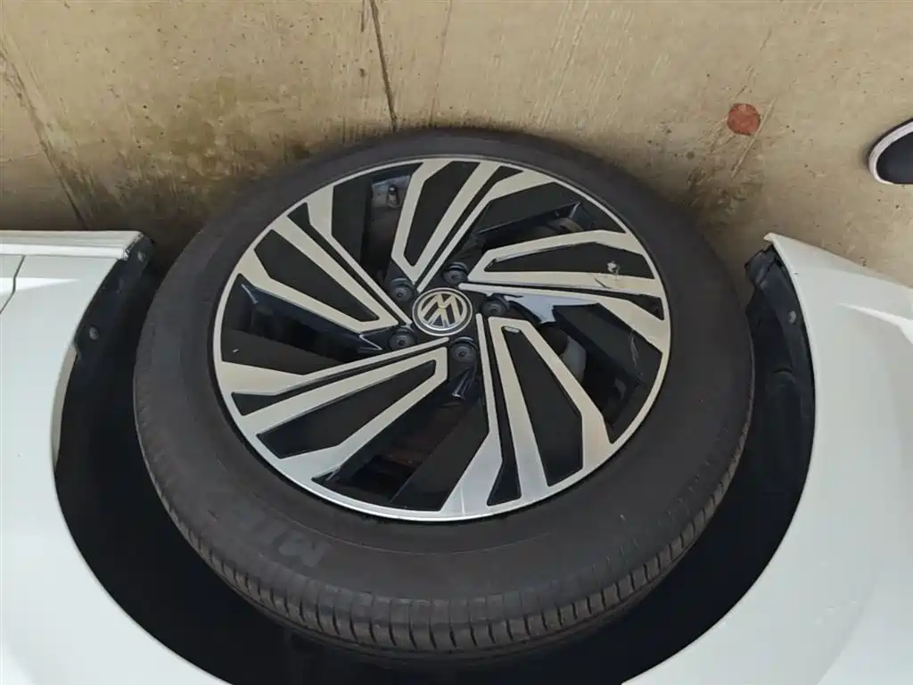 Volkswagen Sagitar 2021 200TSI DSG Surpassing Edition