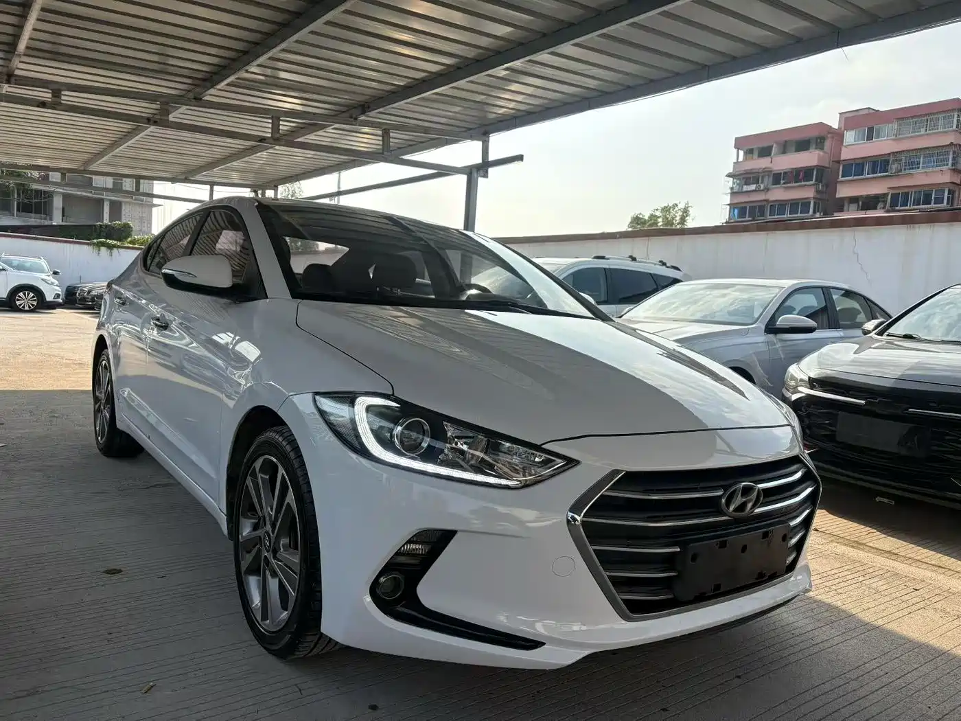 Hyundai Elantra 2016 Model 1.6L Automatic Smart Elite