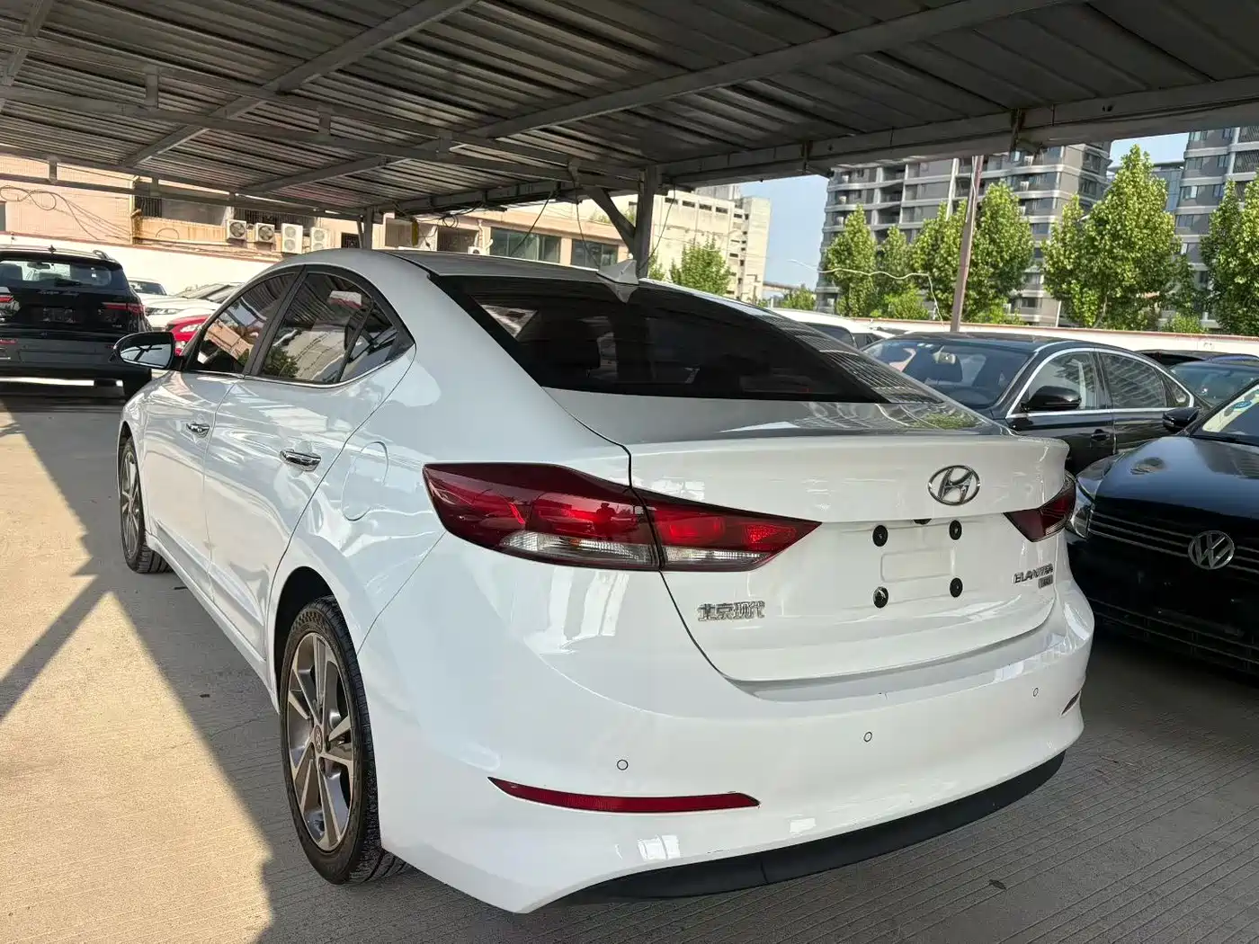 Hyundai Elantra 2016 Model 1.6L Automatic Smart Elite