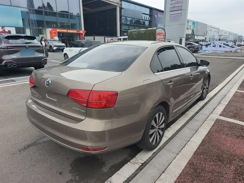 Volkswagen Sagitar 2017 1.6L Automatic Comfort