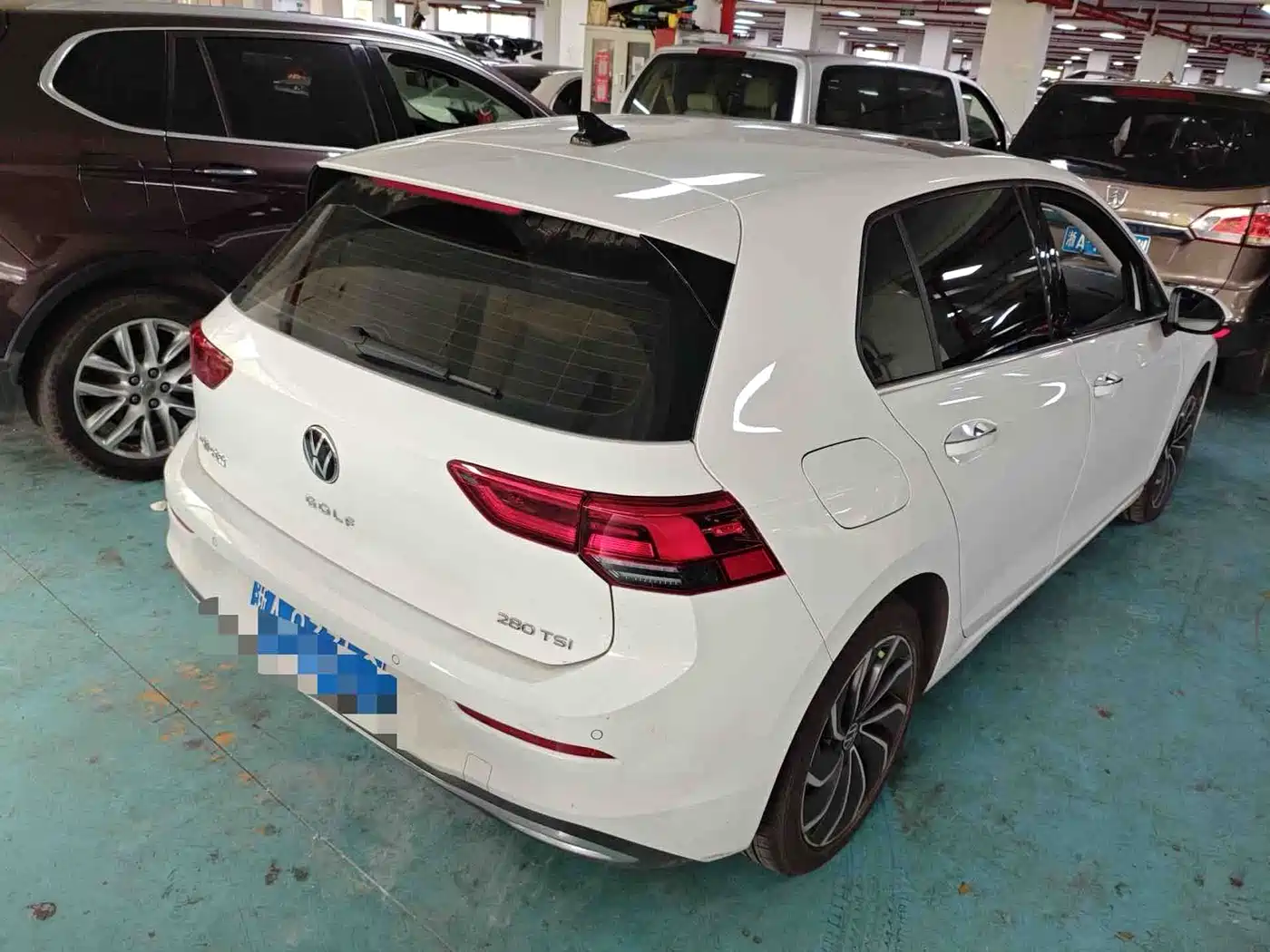 Volkswagen Golf 2024 280TSI DSG R-Line 50th Anniversary Edition