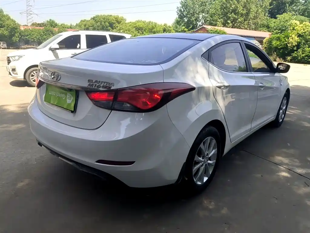 Hyundai Langdong 2016 1.6L Automatic Smart Edition