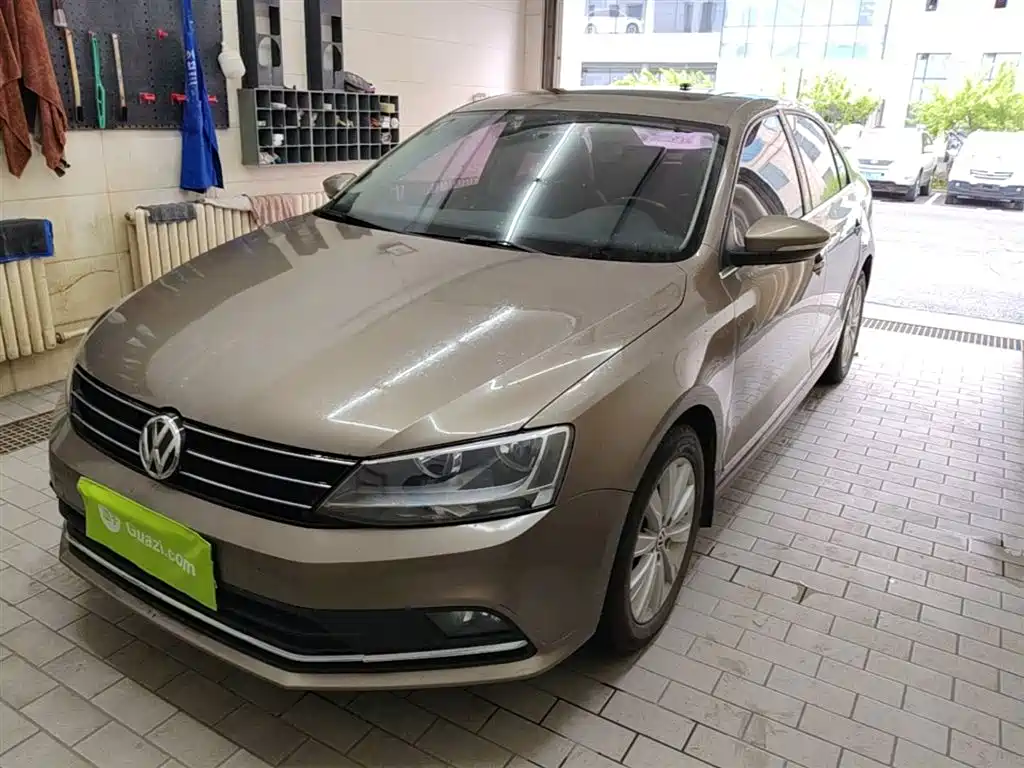 Volkswagen Sagitar 2015 230TSI Automatic Comfort