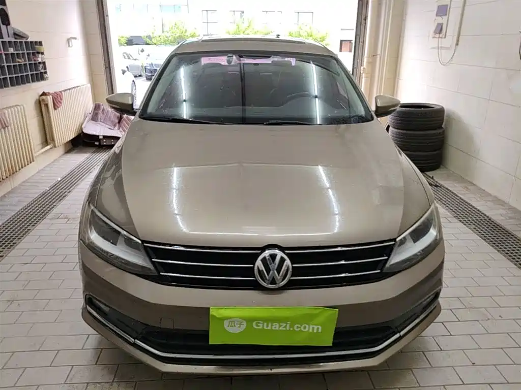 Volkswagen Sagitar 2015 230TSI Automatic Comfort