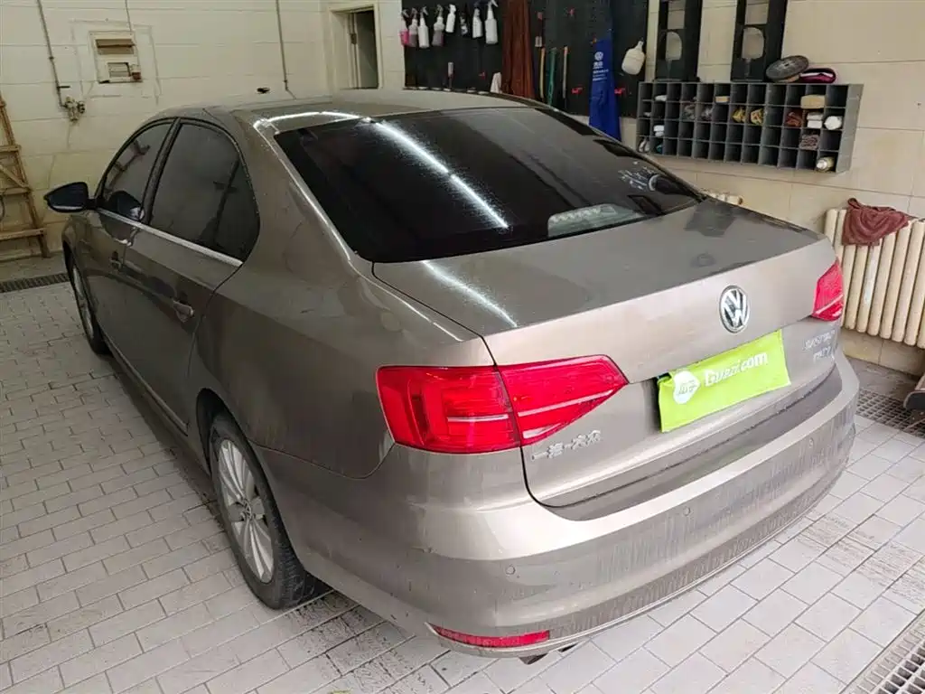 Volkswagen Sagitar 2015 230TSI Automatic Comfort
