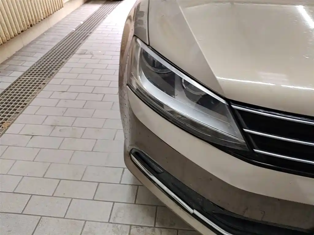 Volkswagen Sagitar 2015 230TSI Automatic Comfort
