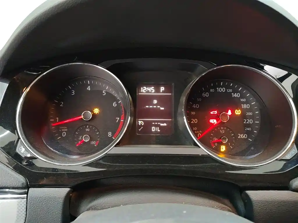 Volkswagen Sagitar 2015 230TSI Automatic Comfort