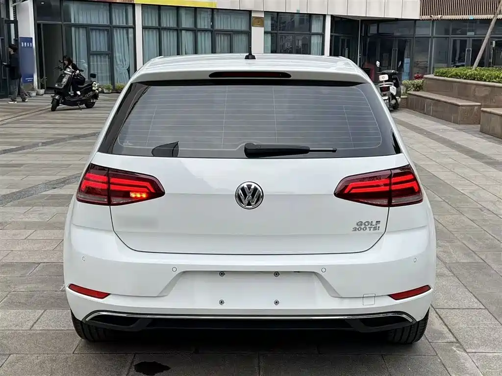 Volkswagen Golf 2019 200TSI DSG Comfort Progressive China VI