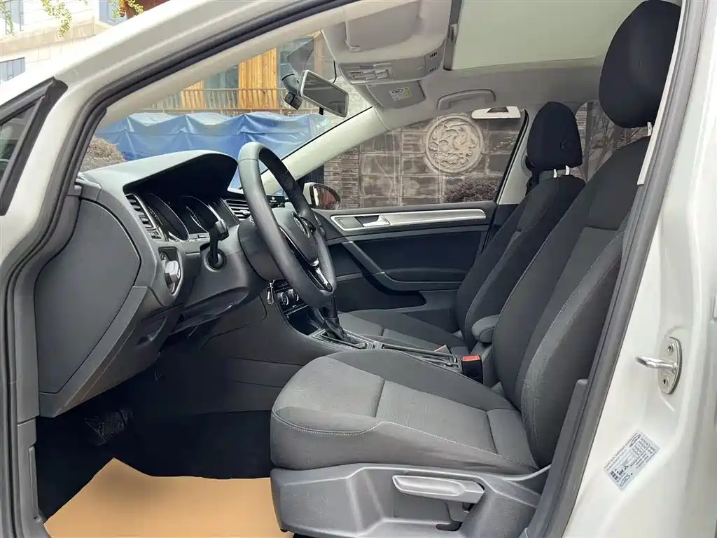 Volkswagen Golf 2019 200TSI DSG Comfort Progressive China VI