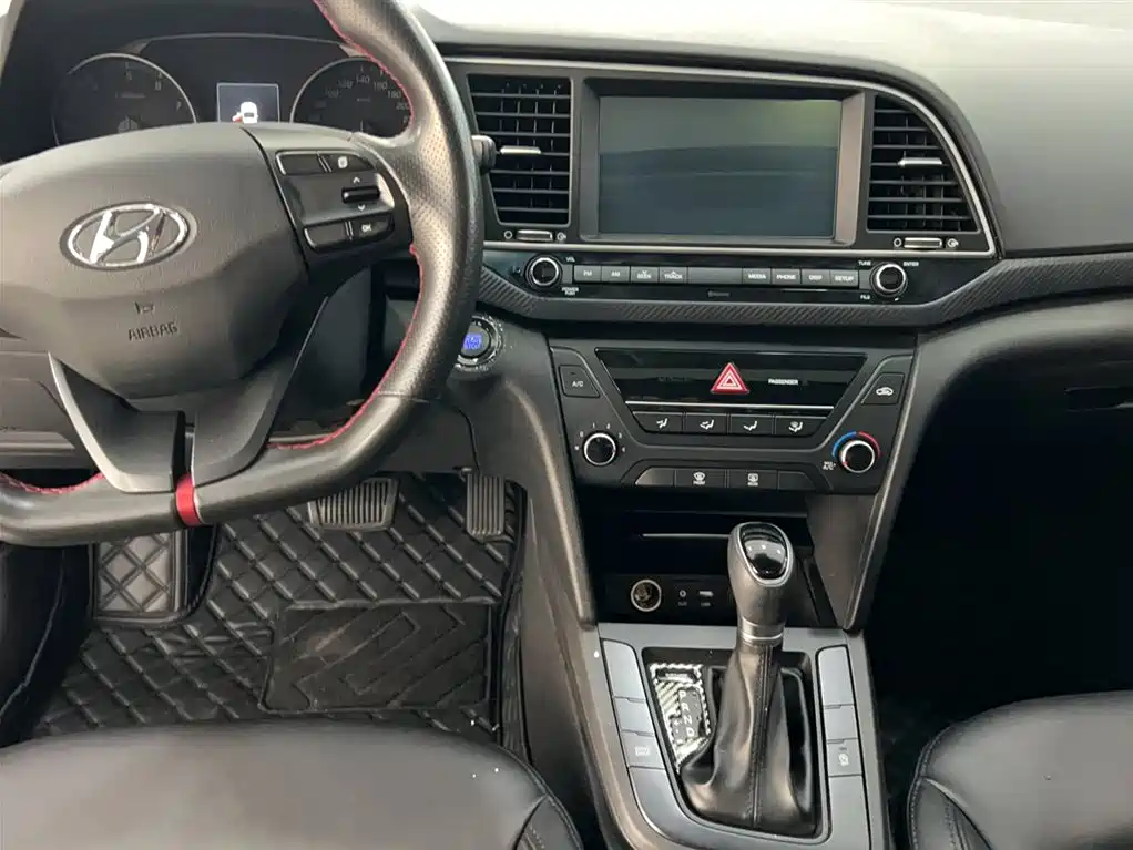 Hyundai Elantra 2018 1.4T DCT Dynamic·Vitality Model