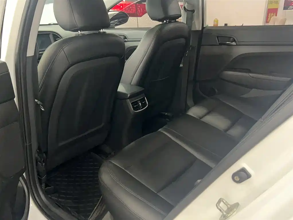Hyundai Elantra 2018 1.4T DCT Dynamic·Vitality Model