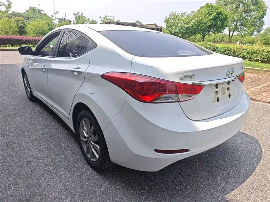 Hyundai Langdong 2015 1.6L Auto Trend