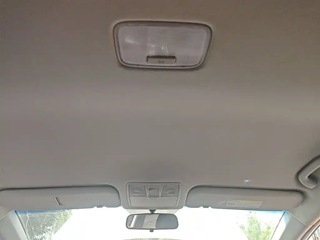 Hyundai Langdong 2015 1.6L Auto Trend