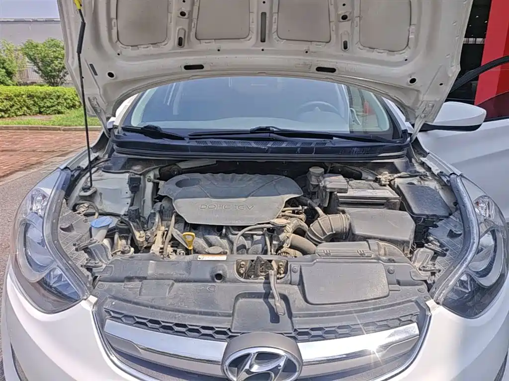 Hyundai Langdong 2015 1.6L Auto Trend