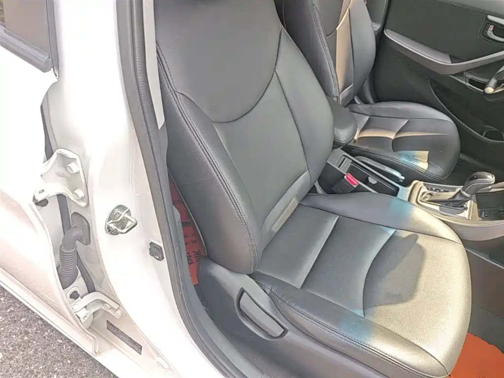 Hyundai Langdong 2015 1.6L Auto Trend