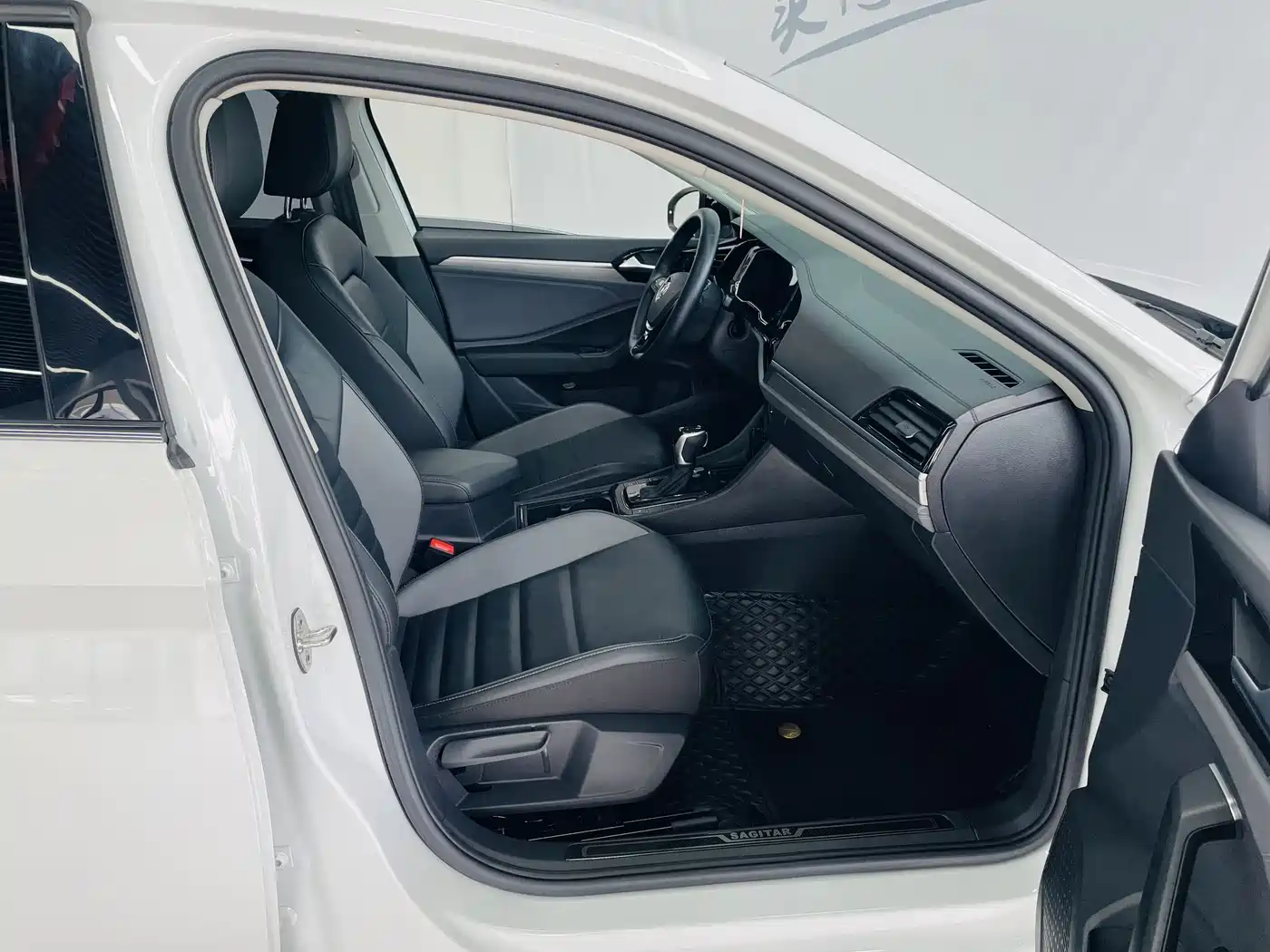 Volkswagen Sagitar 2022 280TSI DSG Surpassing Edition