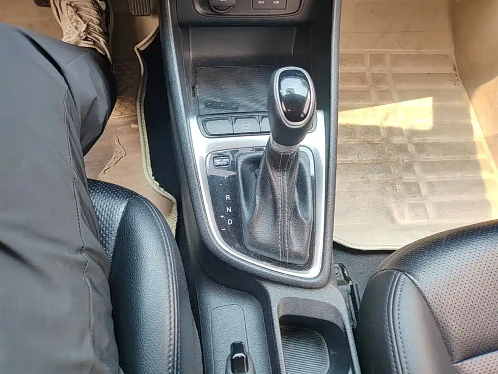 Hyundai Elantra 2018 1.6L Auto Joy GL (China V)