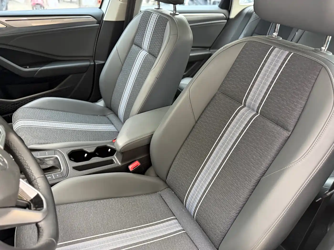 Volkswagen Sagitar 2024 200TSI DSG Flying Edition