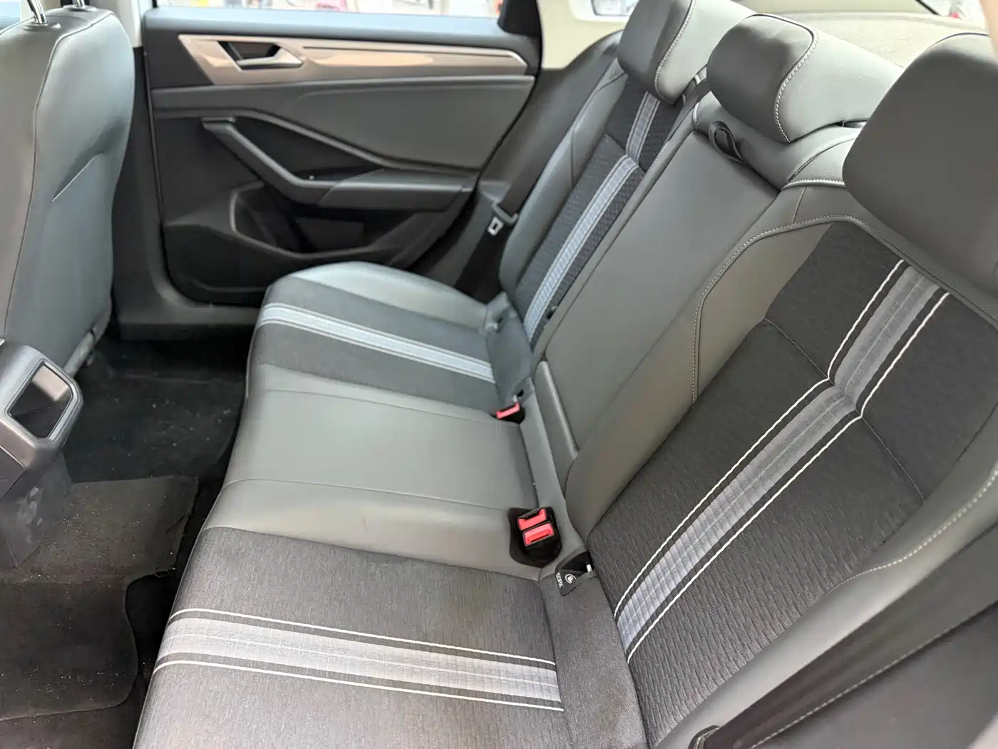 Volkswagen Sagitar 2024 200TSI DSG Flying Edition