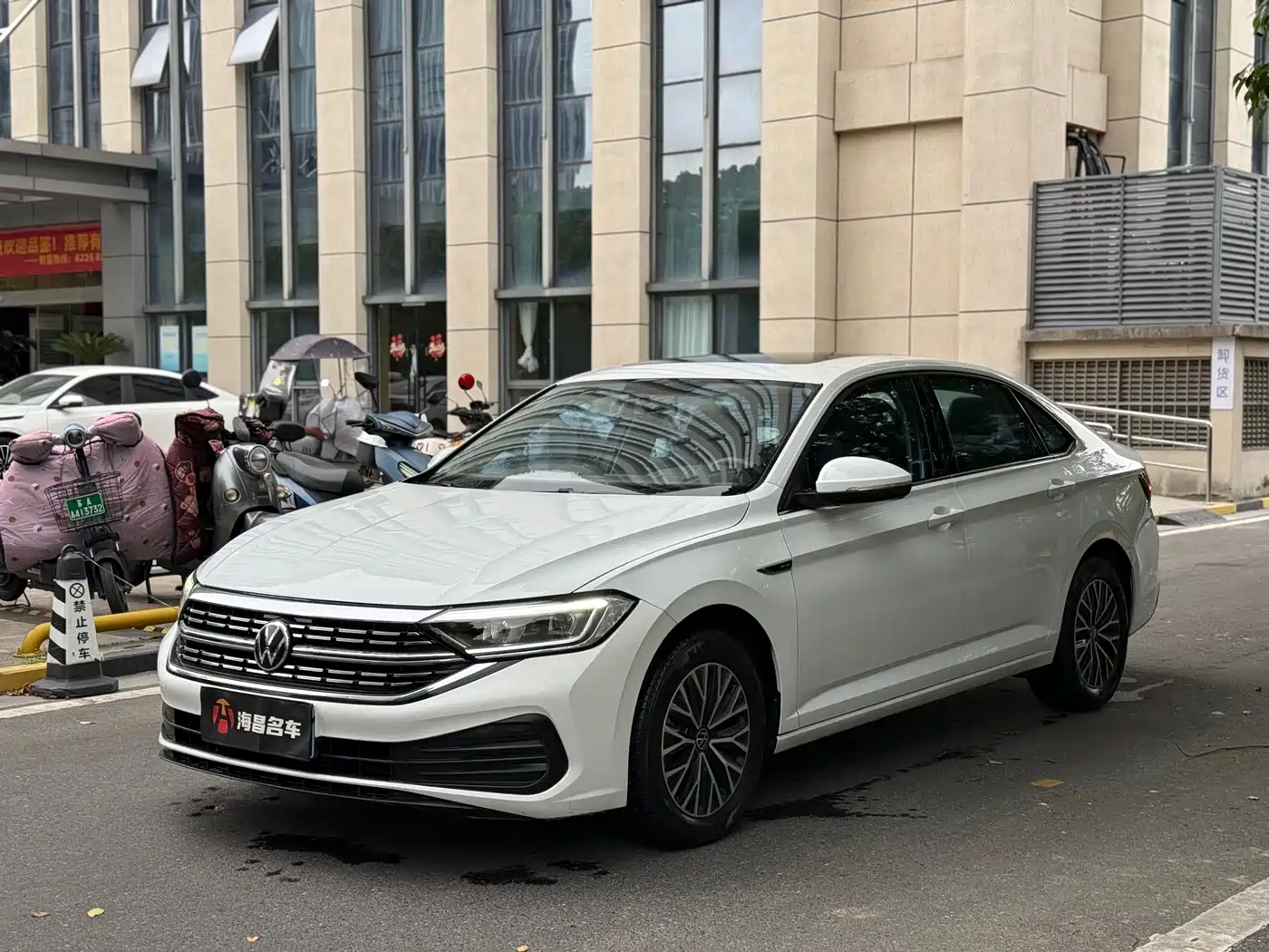 Volkswagen Sagitar 2024 200TSI DSG Flying Edition